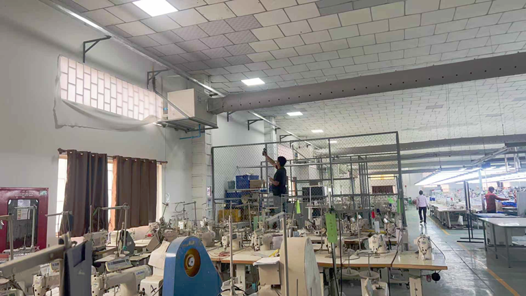 制衣廠(chǎng)降溫安裝蒸發(fā)冷省電空調(diào)-臥式管道機(jī) 定點(diǎn)降溫