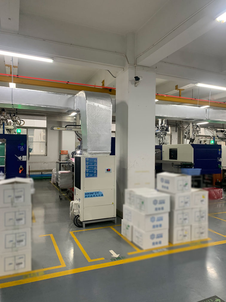 廠房車間定點(diǎn)降溫，應(yīng)用蒸發(fā)冷省電空調(diào)管道機(jī)組