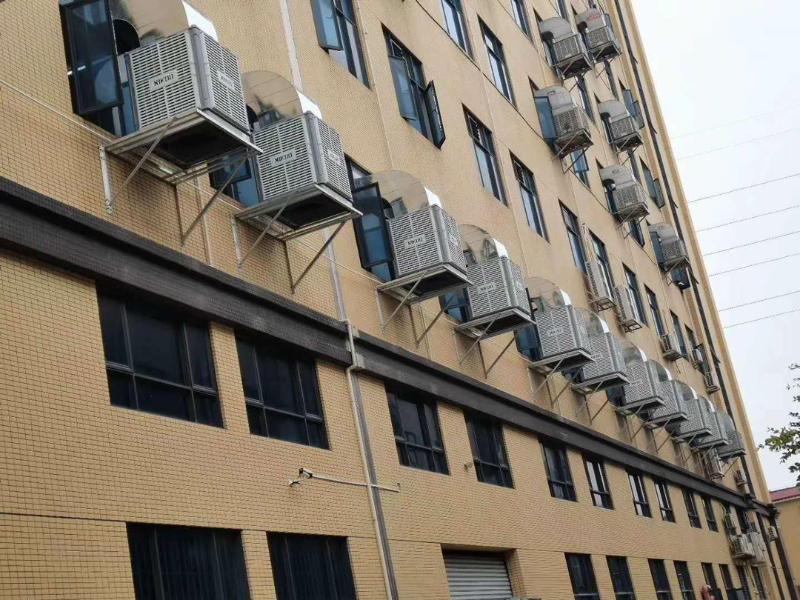 大型工業(yè)廠(chǎng)房車(chē)間降溫安裝環(huán)?？照{(diào)-加高機(jī)款