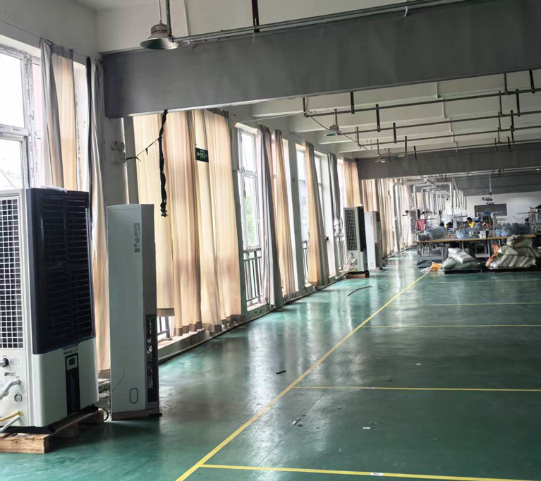 制衣廠如何降溫？優(yōu)選蒸發(fā)冷省電空調(diào)-立柜軸流雙風(fēng)口機組